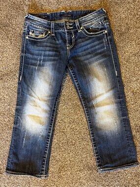 Vigoss Women's Dark Blue Distressed Cropped Jeans
